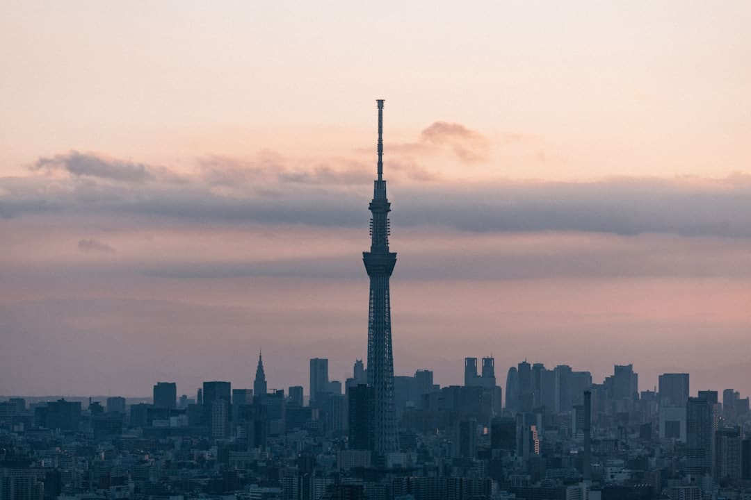 中国境内上市公司上半年实现营收逾35万亿元